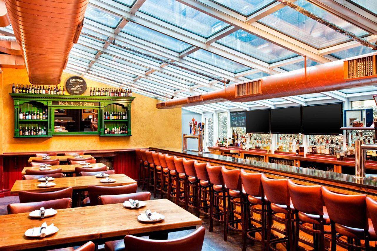 The Chelsean New York Hotel Bagian luar foto